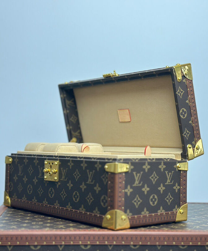Louis Vuitton Coffret Accessoires M20209 Brown
